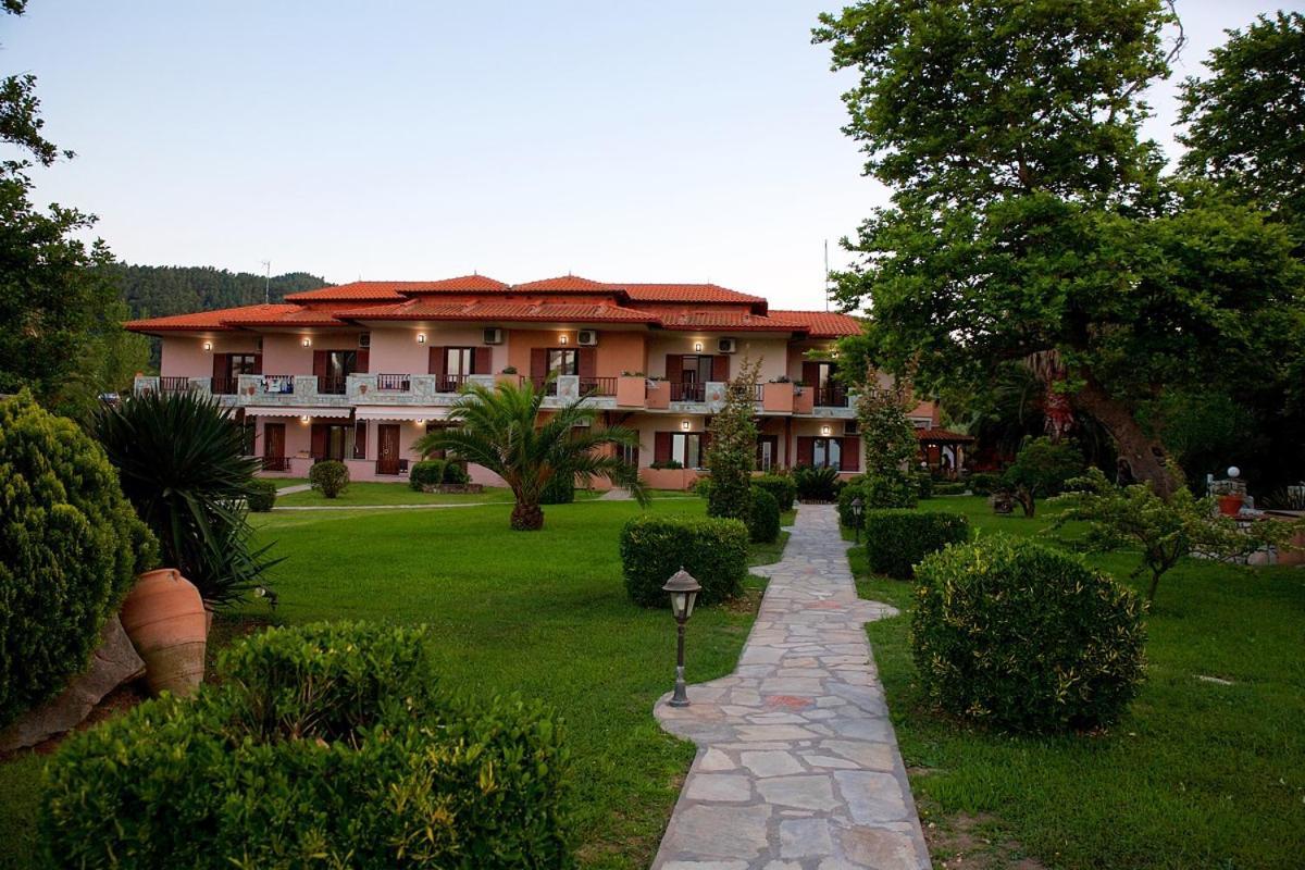 Stamos Apartments And Studios Вурвуру Экстерьер фото