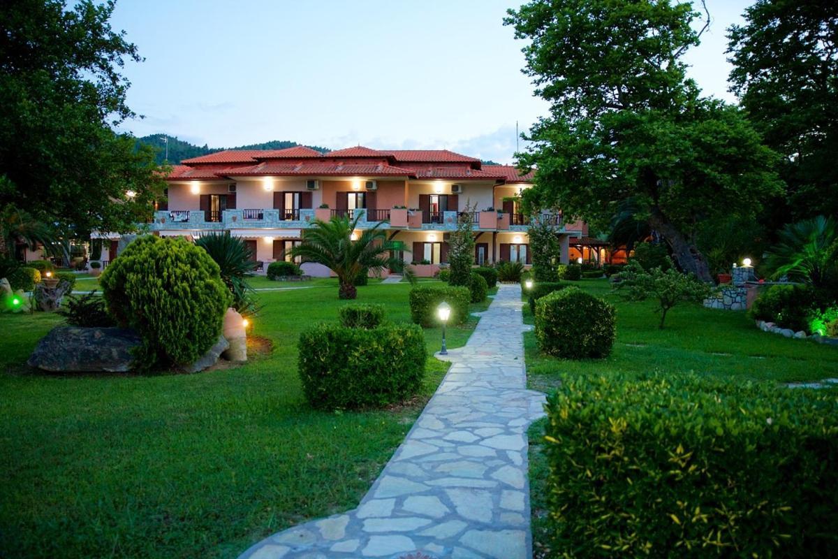 Stamos Apartments And Studios Вурвуру Экстерьер фото